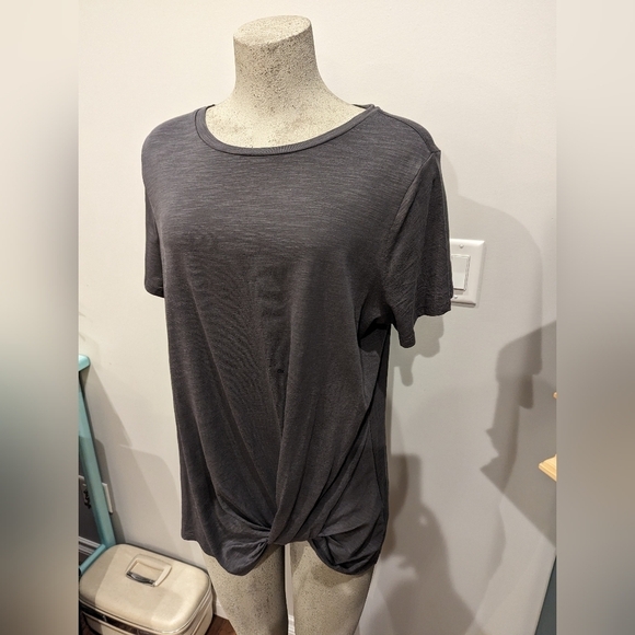 Maurice twist knot tee, heather Gray plus size 0x, New! - Picture 4 of 10